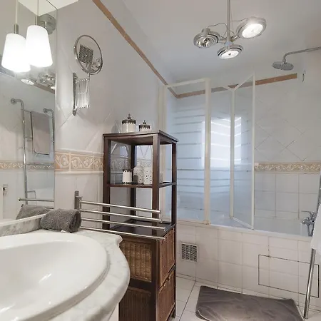 Canourgue - Première Conciergerie Appartement *